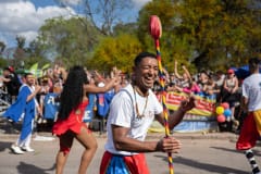 Desfile de Llamadas de Admisión Desfile de Llamadas de Admisión