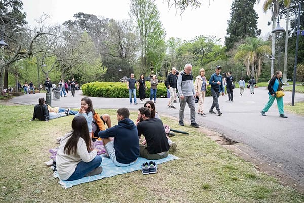 Miles de personas disfrutaron de un nuevo Día de las Plazas y los Barrios