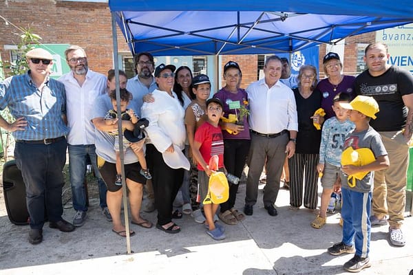 Entrega de viviendas a 37 familias del Asentamiento Antares