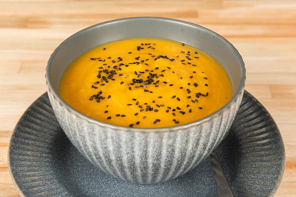 Sopa crema con manzana